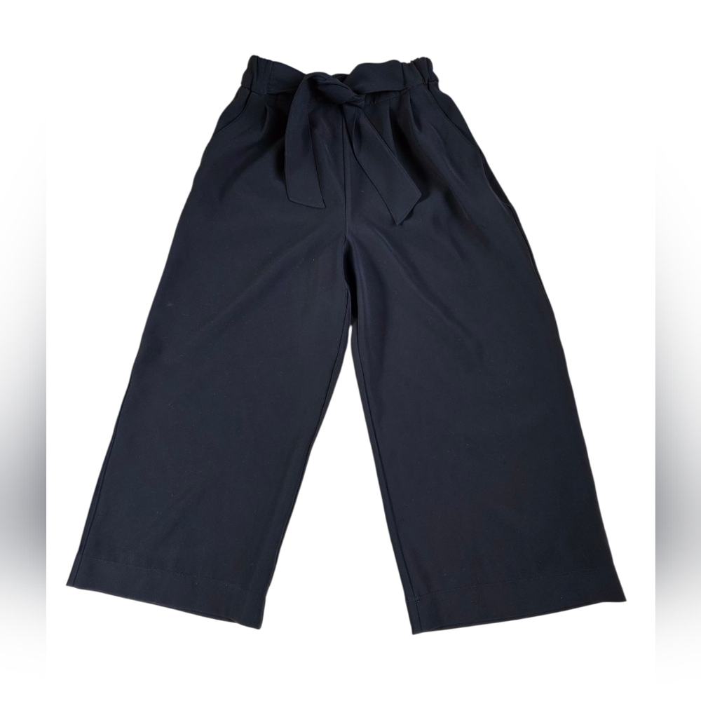 Lululemon Noir Crop Black Women 4 EUC Tie Front Pant Pockets Stretch On the Move